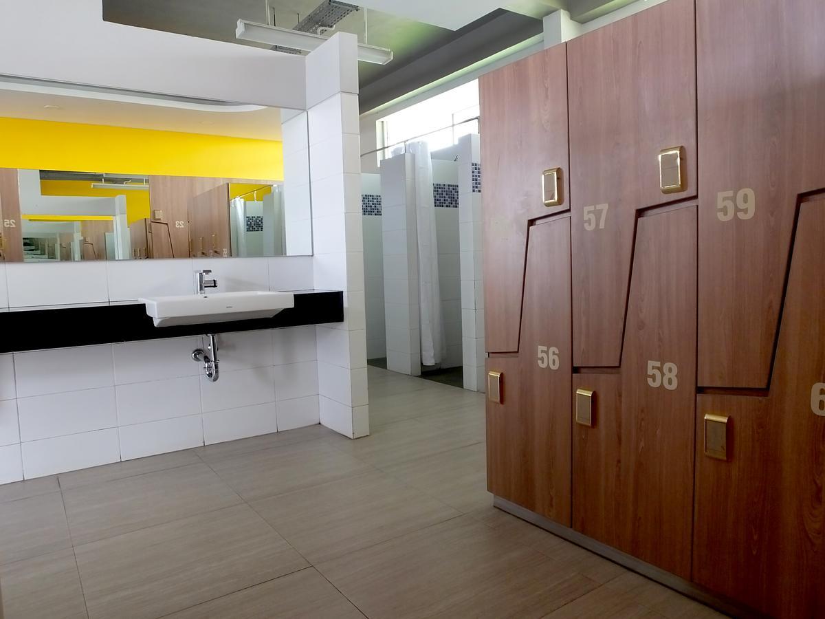 Nunia Inn Bandara Jakarta Тангеранг Екстериор снимка