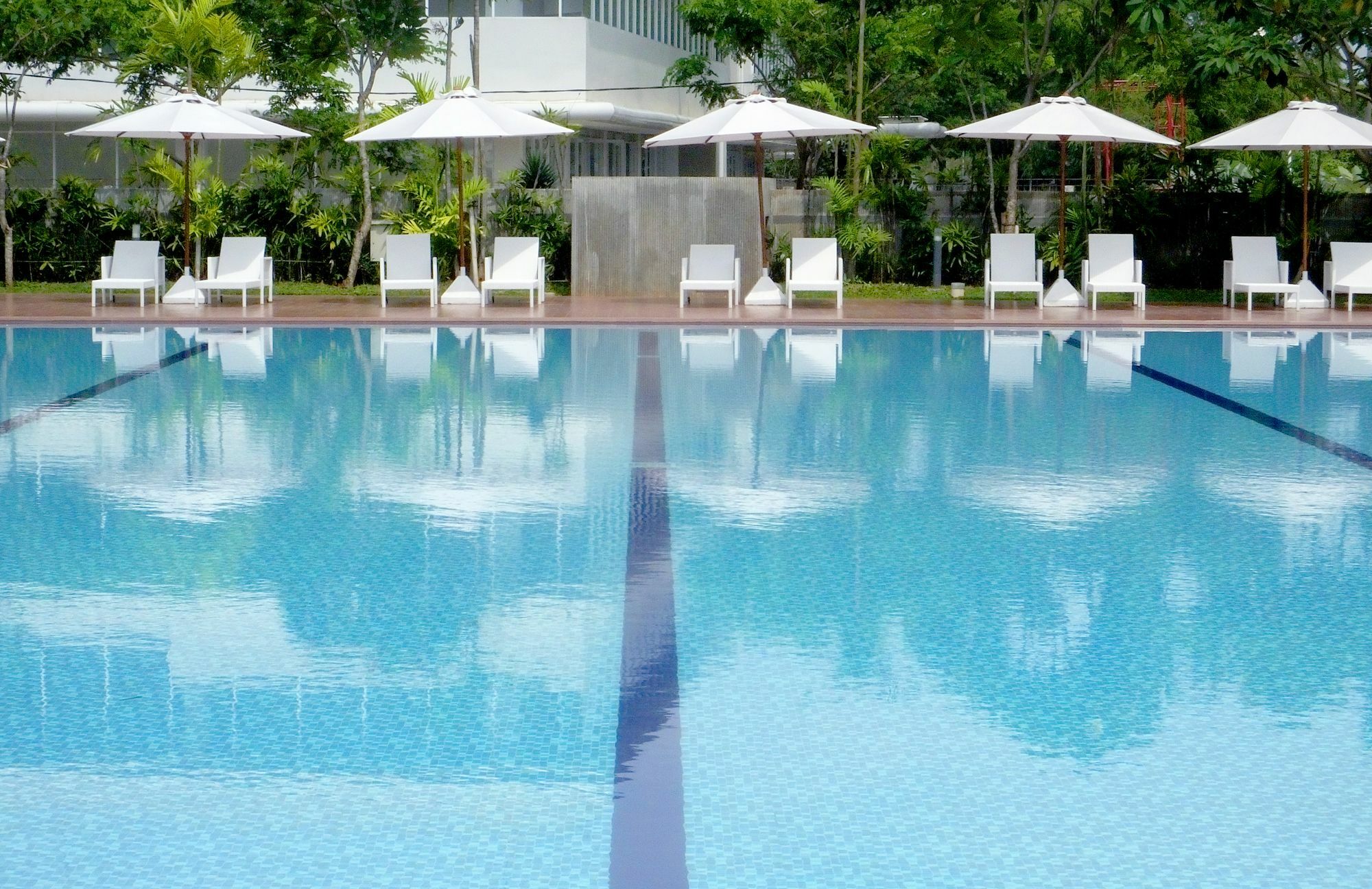 Nunia Inn Bandara Jakarta Тангеранг Екстериор снимка